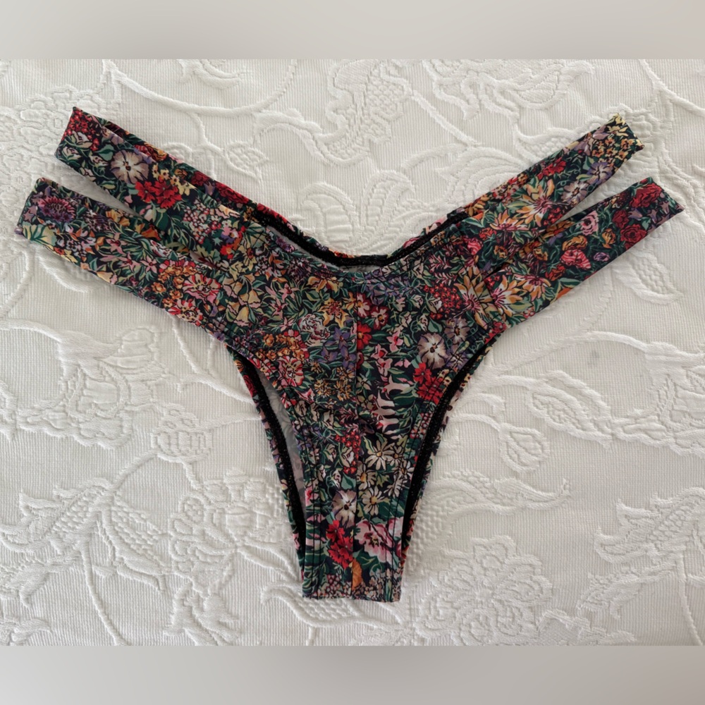 Montce Swimwear Mara Floral Patterned Bikini Bottom